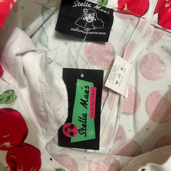 Stella Mae’s Cherry Print Retro A-Line Skirt NWT Size Small - Picture 2 of 5